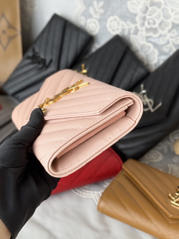 イヴサンローラン財布側面デザイン